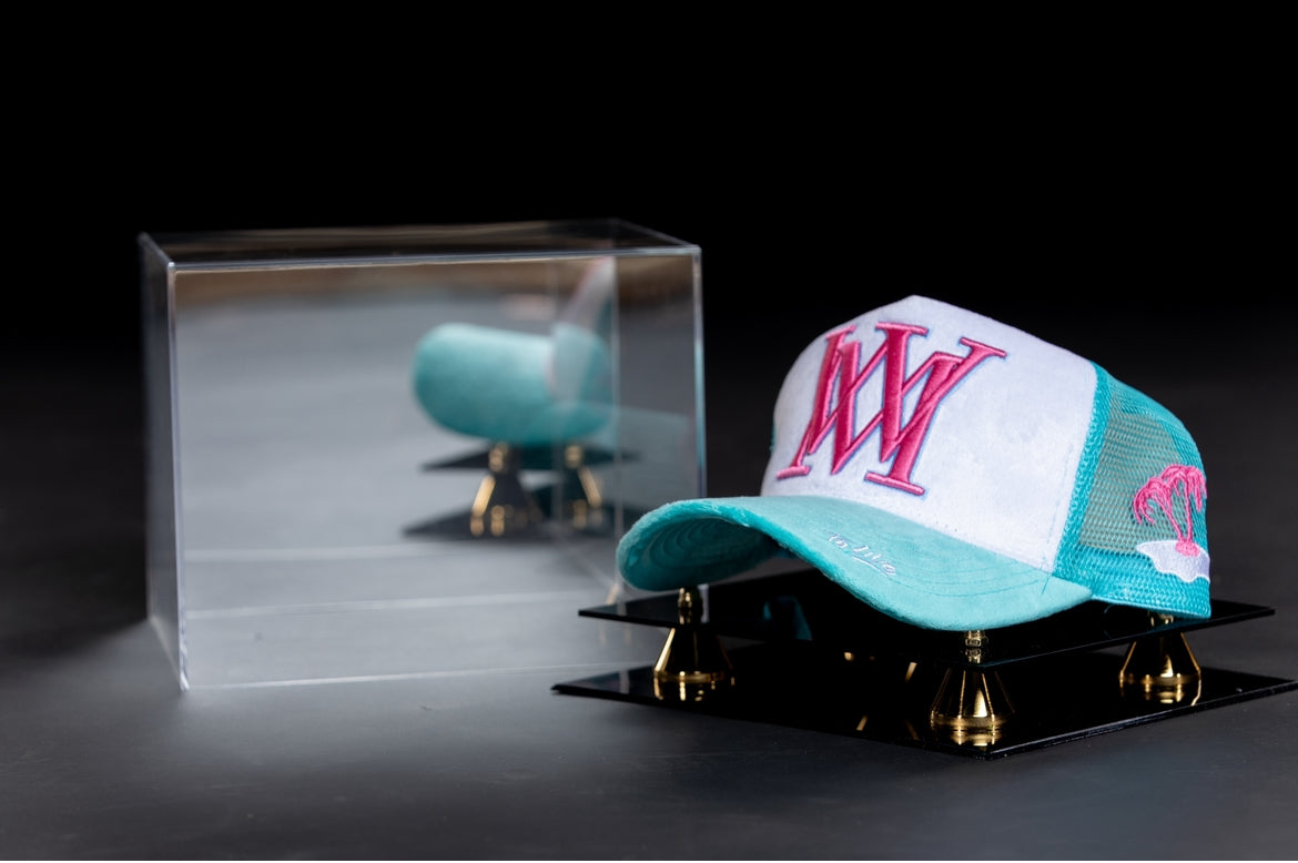 LIMITED TIME !!!! South Beach Edition w Luxury Collector Case